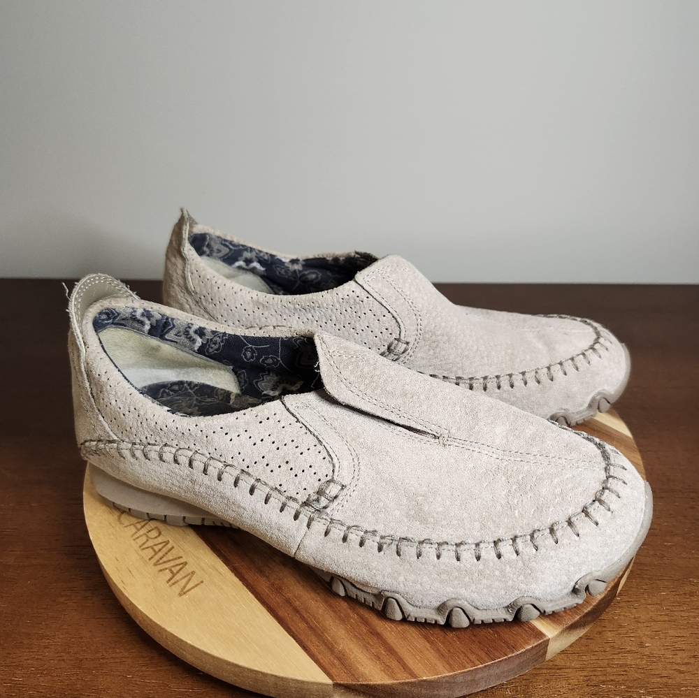 Skechers moccasin flats